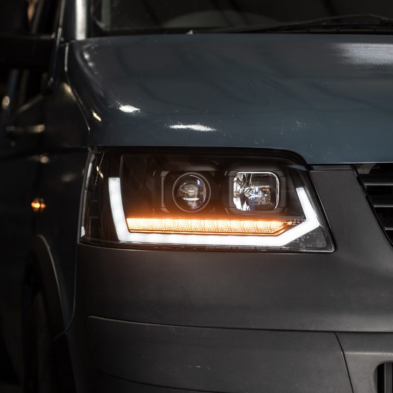 VW Transporter T5 (2003-09) – Headlights – Sequential Indicator – V2 – LED DRL – RHD – Black