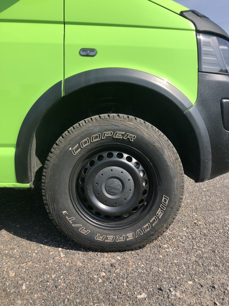 VW Transporter T5/T6 – Suspension Lift Kit – BIGH – Heavy Duty – Longer Struts & Dampers – 45mm – T30